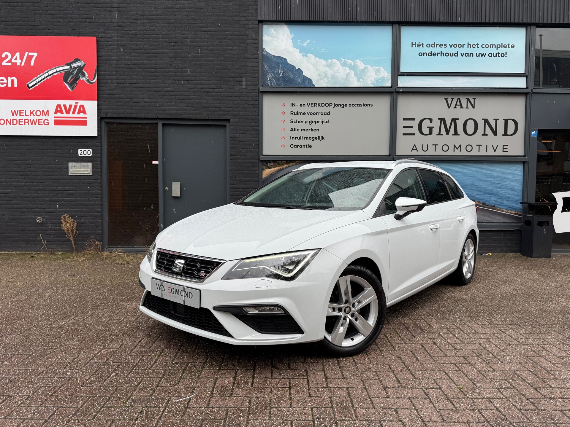 SEAT Leon ST 1.5 TSI FR 47729346-0.jpg | Van Egmond Automotive