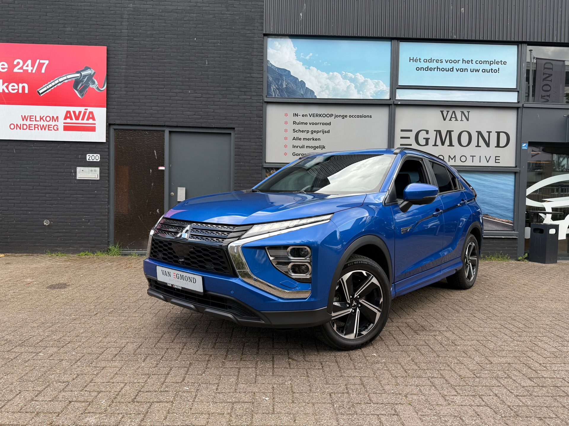Mitsubishi Eclipse Cross 2.4 PHEV Plug-in 44384156-0.jpg | Van Egmond Automotive