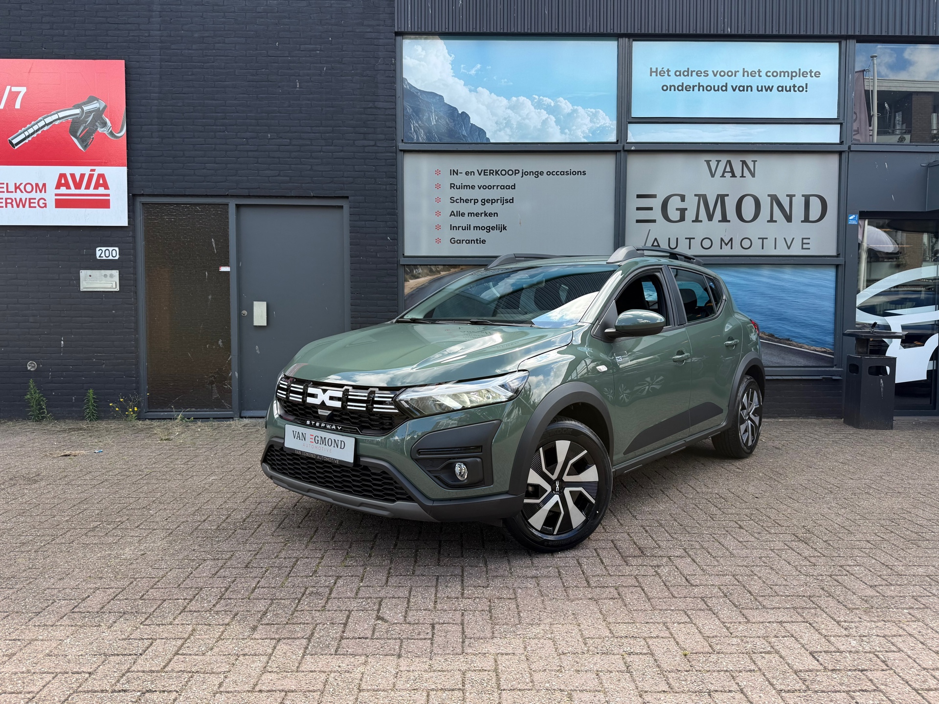 Dacia Sandero Stepway 1.1 TCe 110PK Extreme 46561547-0.jpg | Van Egmond Automotive