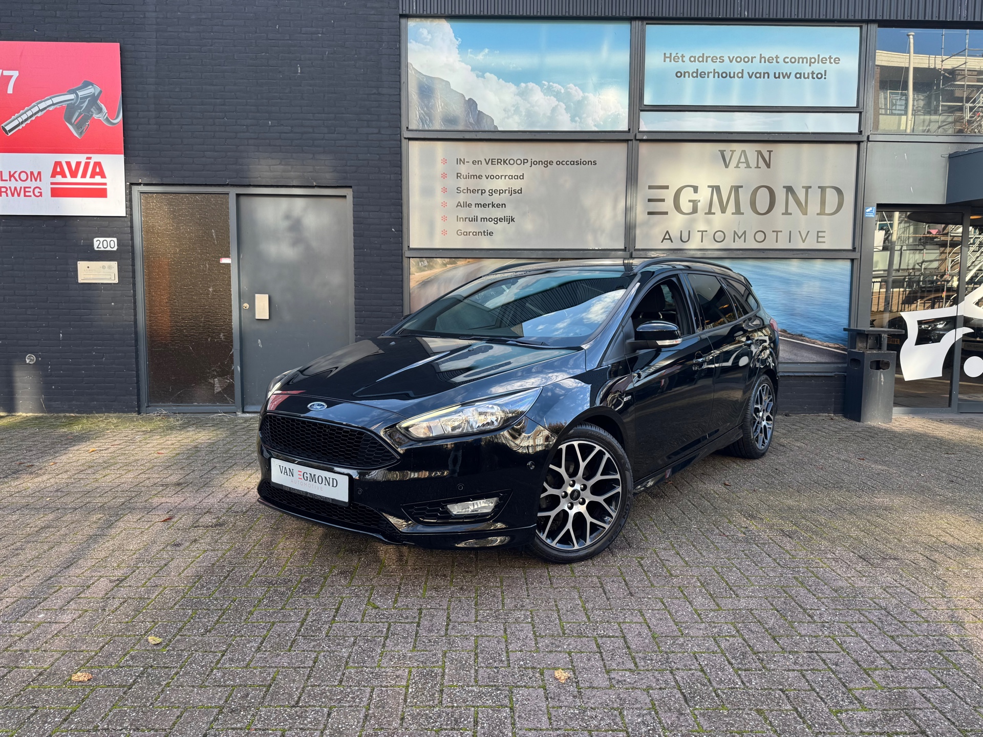 Ford Focus Wagon 1.0 EcoBoost ST Line Business 48561919-0.jpg | Van Egmond Automotive